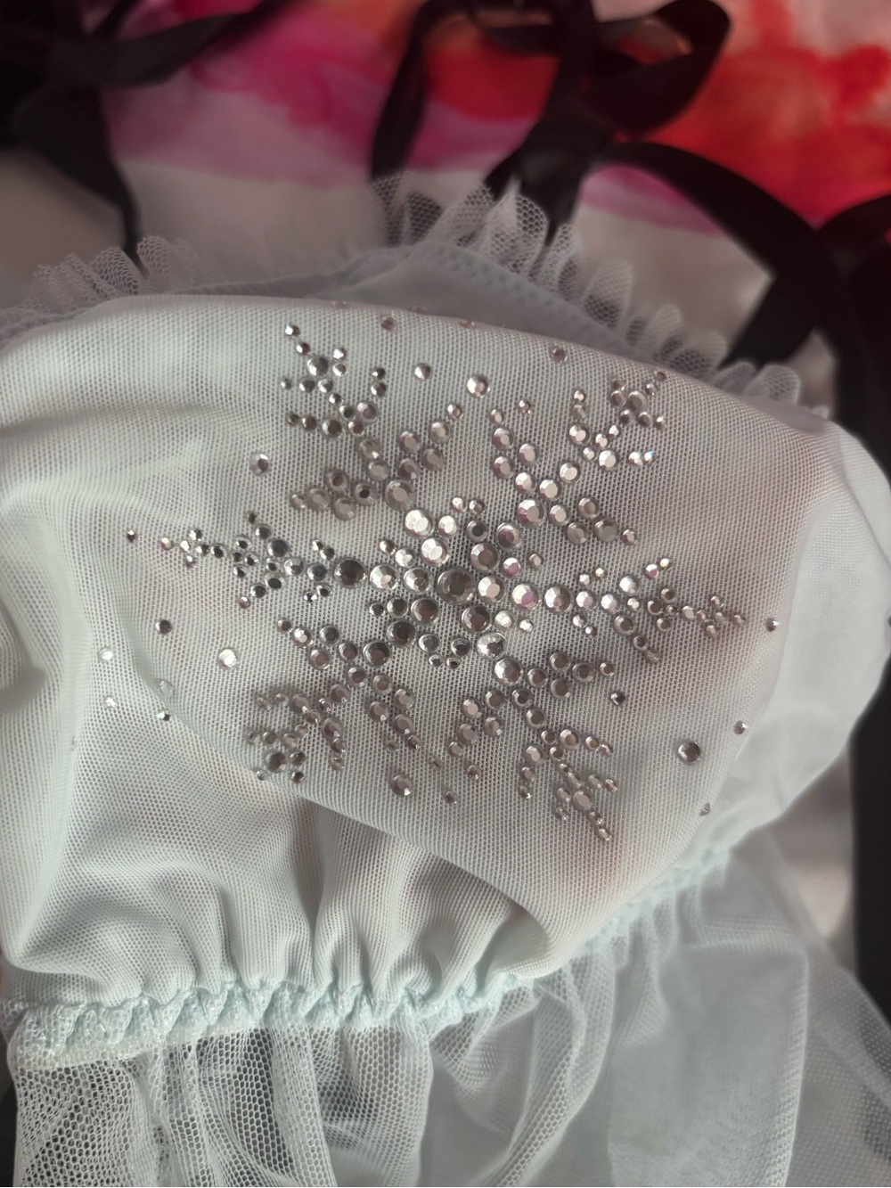NWOT Victorias Secret Sheer Babydoll Chemise Snowflake with matching thong Large - Picture 14 of 14